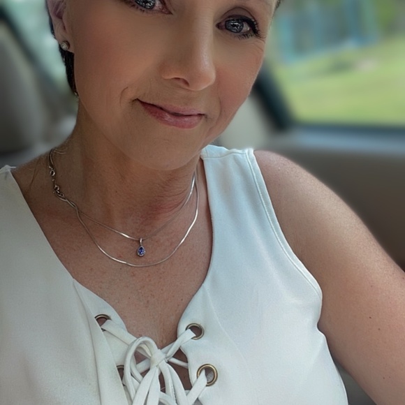 Meet your Posher, Christy - Picture 2 of 6